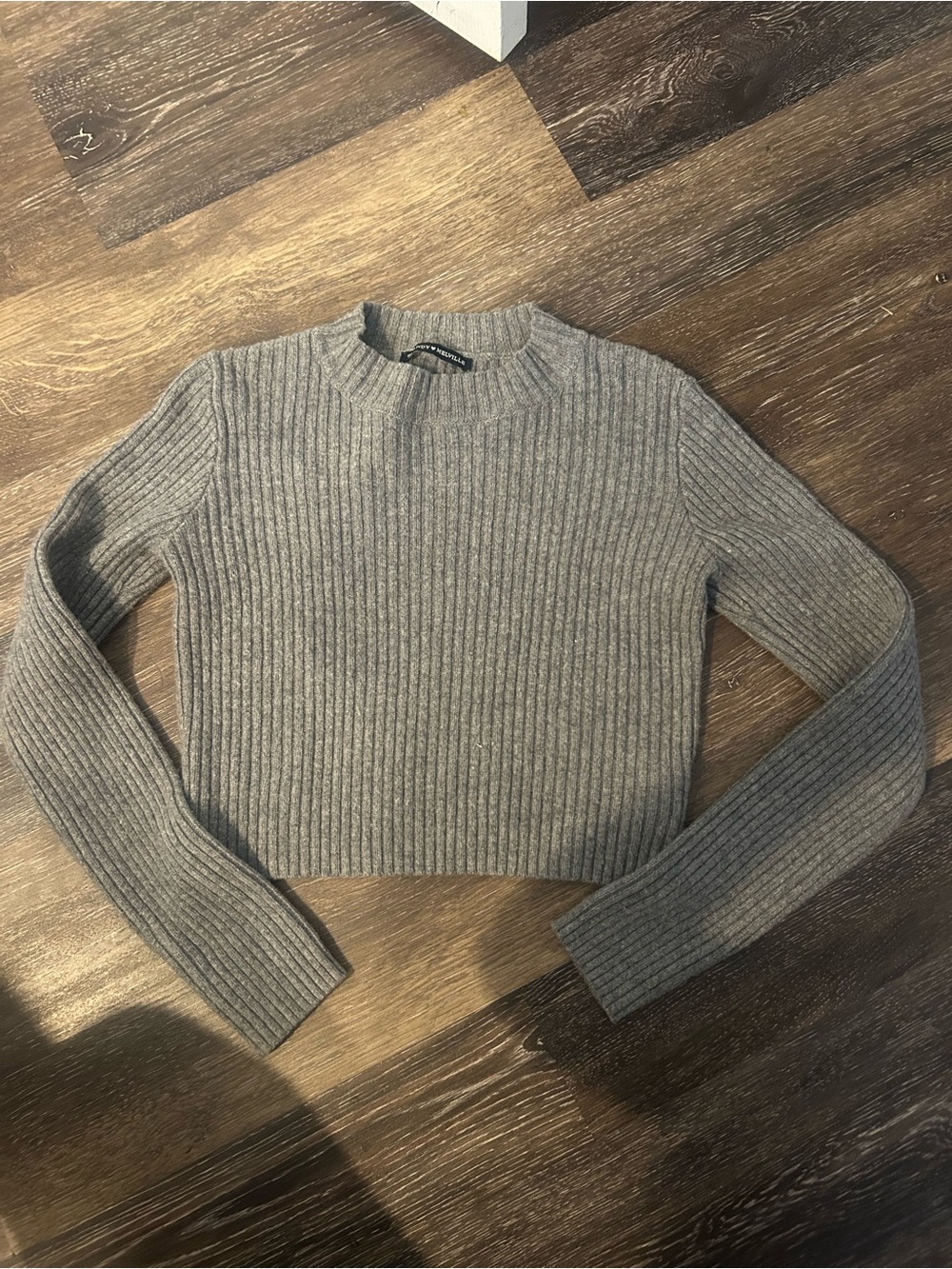 Brandy Melville Cropped Sweater